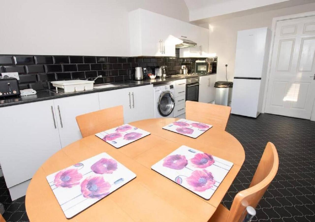 Sandmartin - Top Floor 3-Bed Apartment Sea Views & Parking Σκάρμπορο Εξωτερικό φωτογραφία